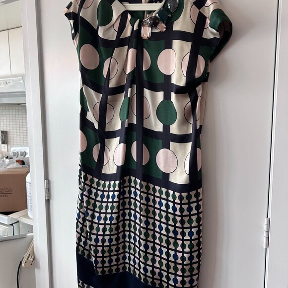 Piazza Sempione Geometric Silk Shift Dress with Neck Embellishment Jewels - Picture 4 of 9